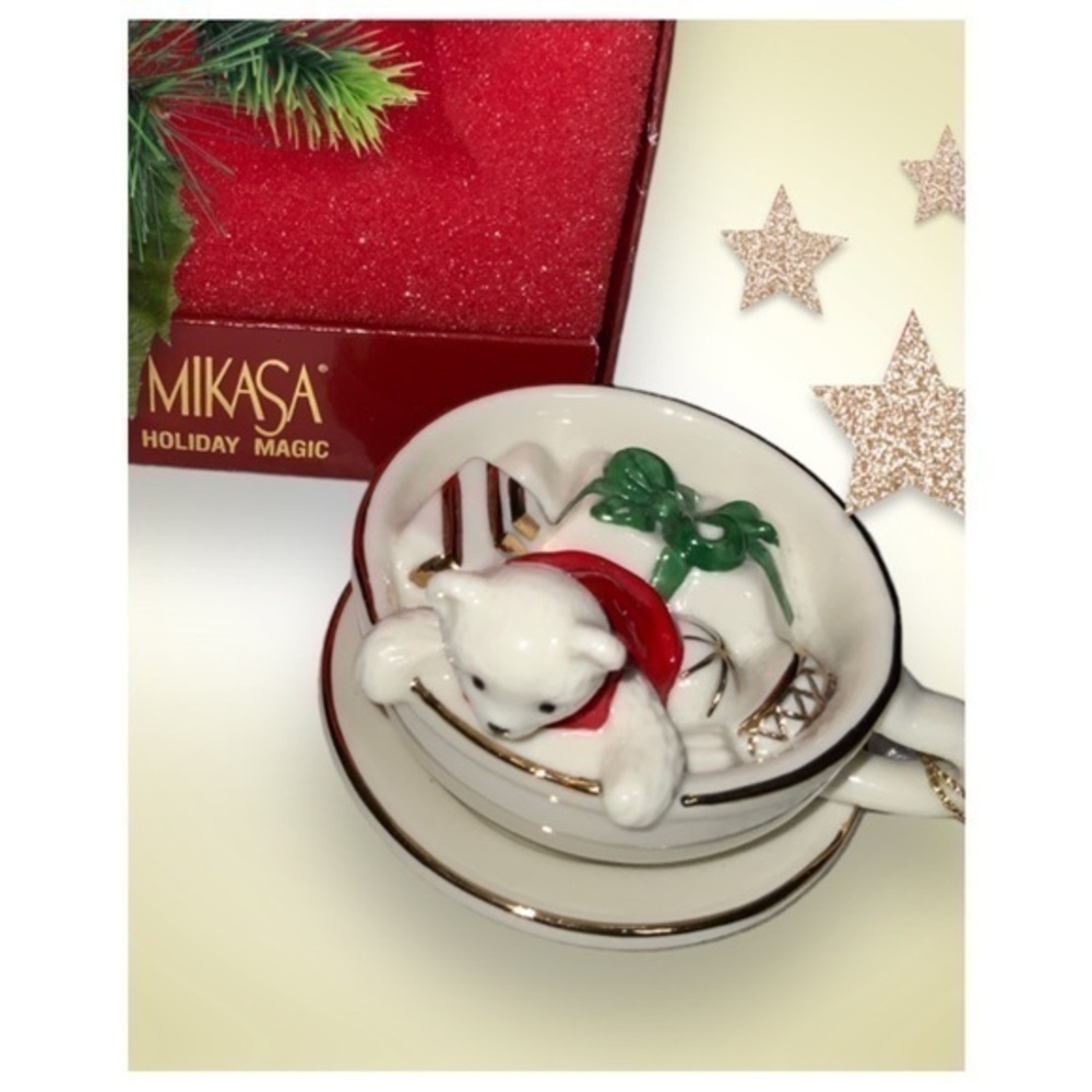 Mikasa Gold Trimmed Ivory Porcelain Teacup With Bear Christmas Ornament In Box